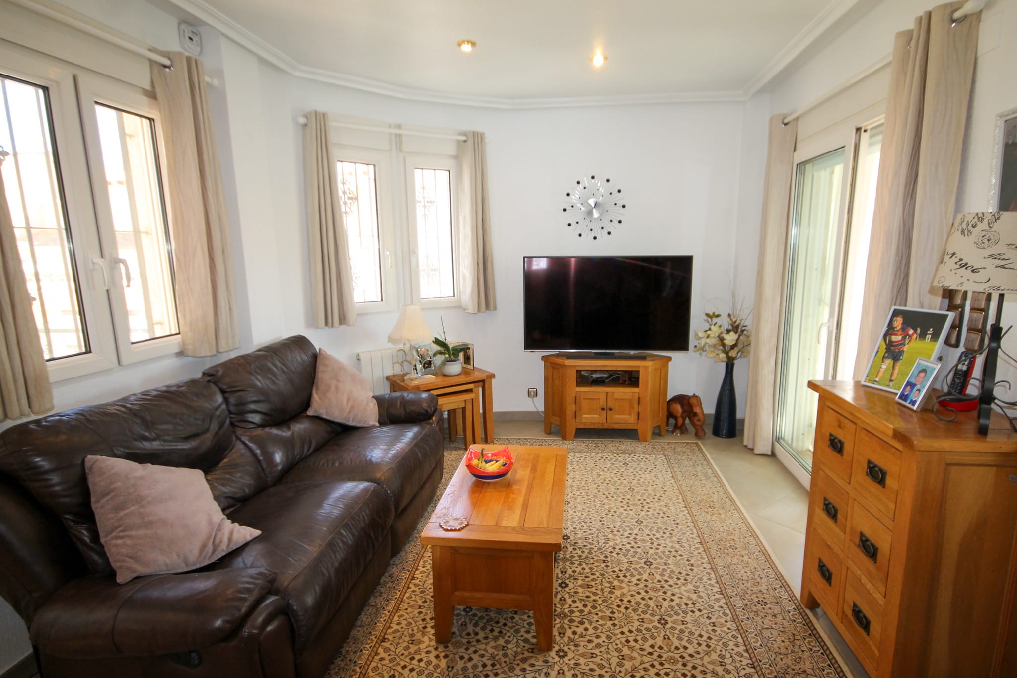 Venta. Villa en San Miguel de Salinas