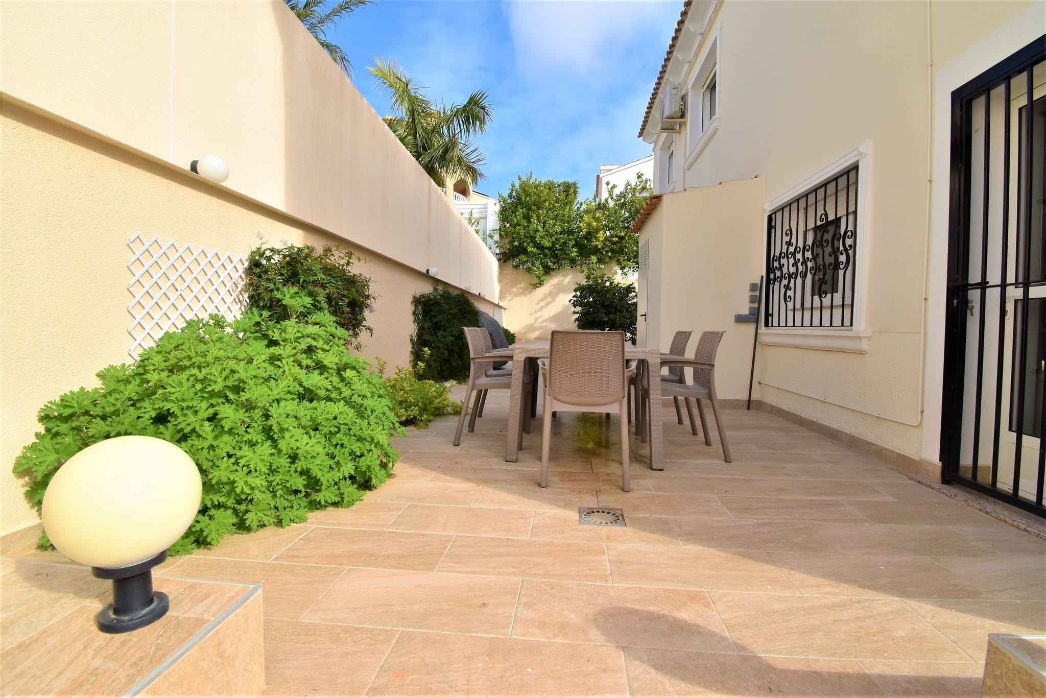 Venta. Villa en Orihuela Costa