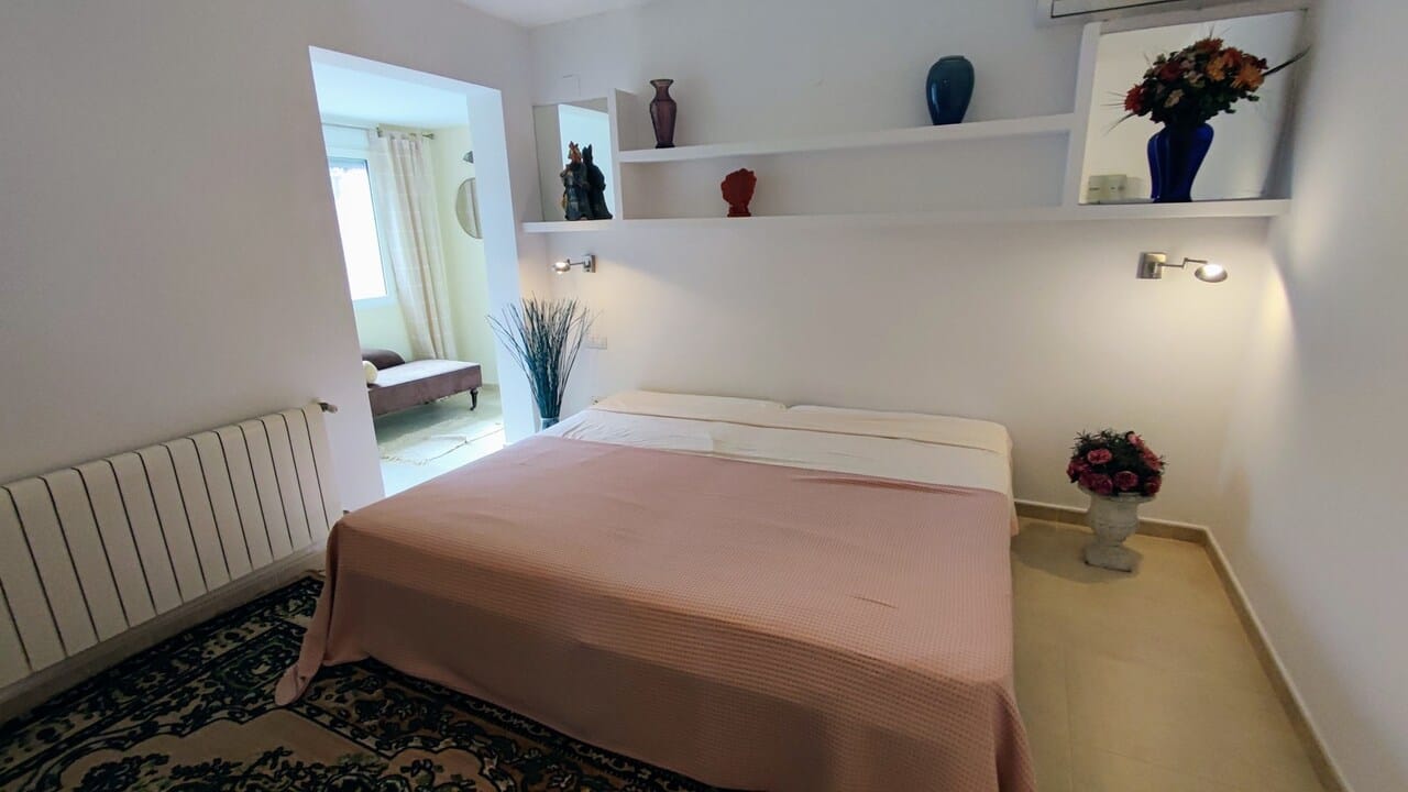 Venta. Villa en Denia