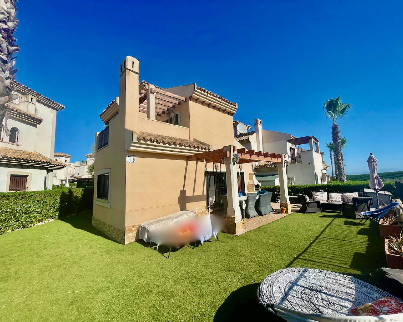 Venta. Villa en Algorfa