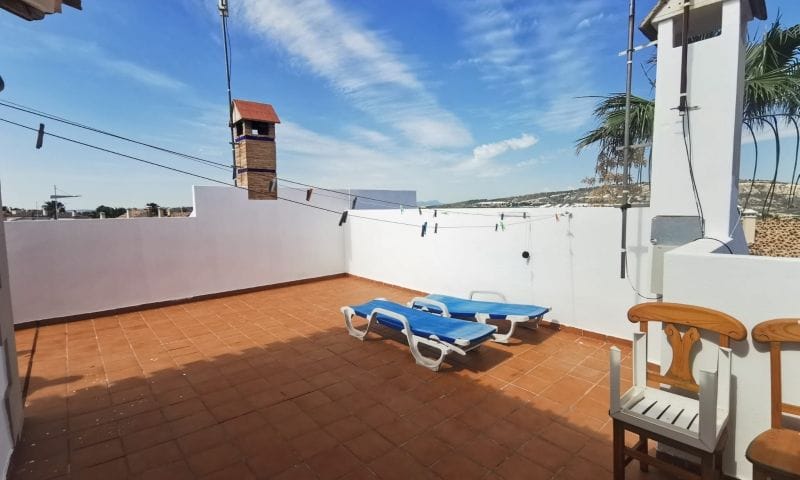 Venta. Villa en Algorfa