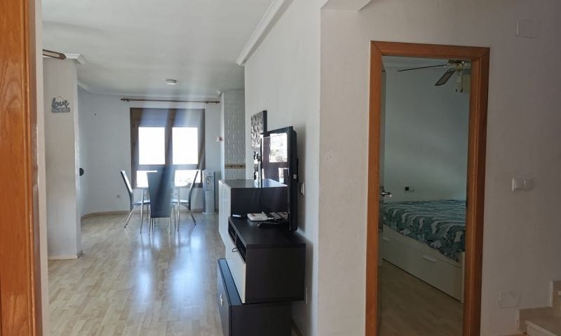 Venta. Villa en Algorfa