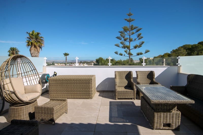 Venta. Villa en San Miguel de Salinas