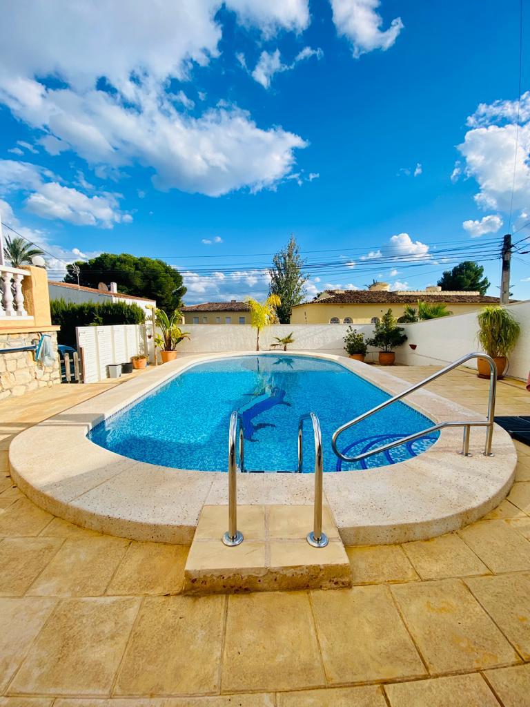 Venta. Villa en Calpe