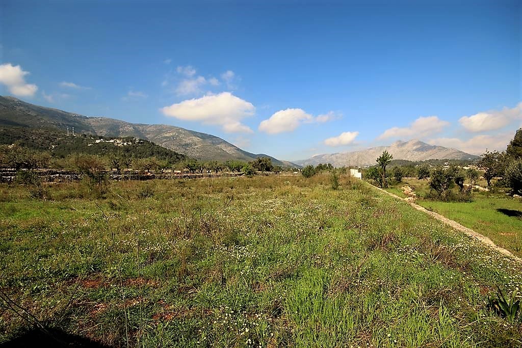 For Sale. Plot in Parcent