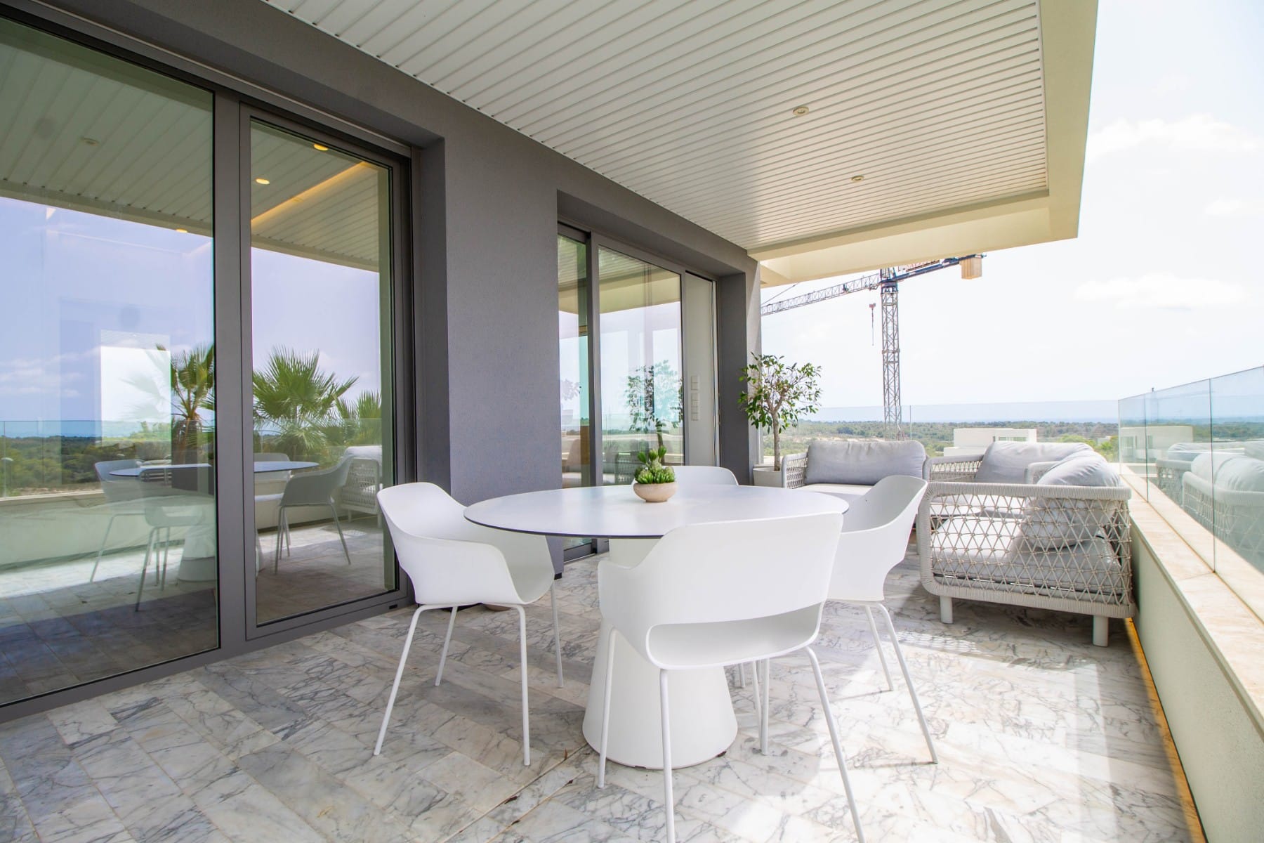 Venta. Apartment en Las Colinas Golf Resort