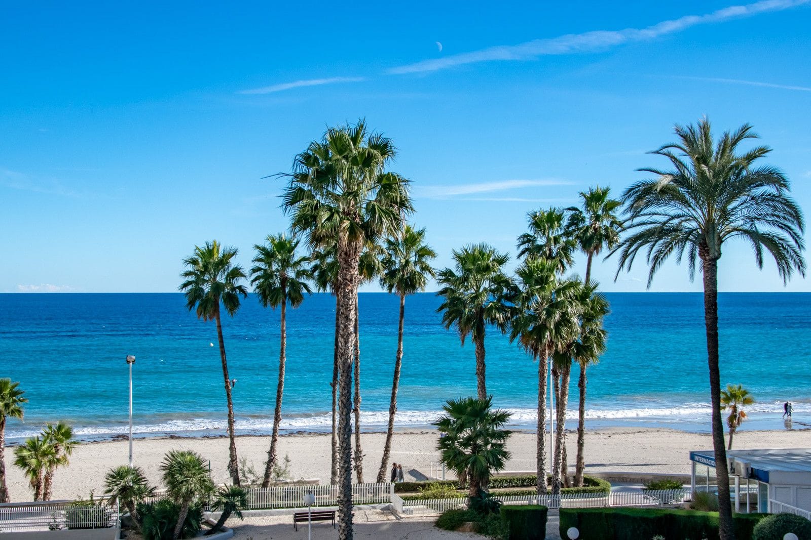 Se vende varios aticos con vistas al mar en Calpe