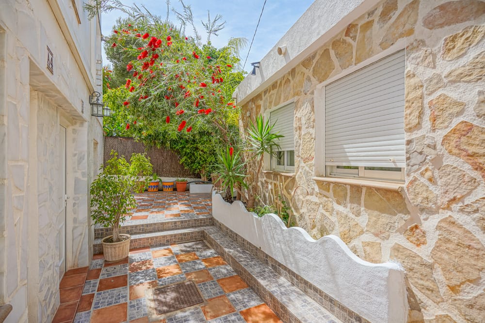 Venta. Commercial Unit en Calpe