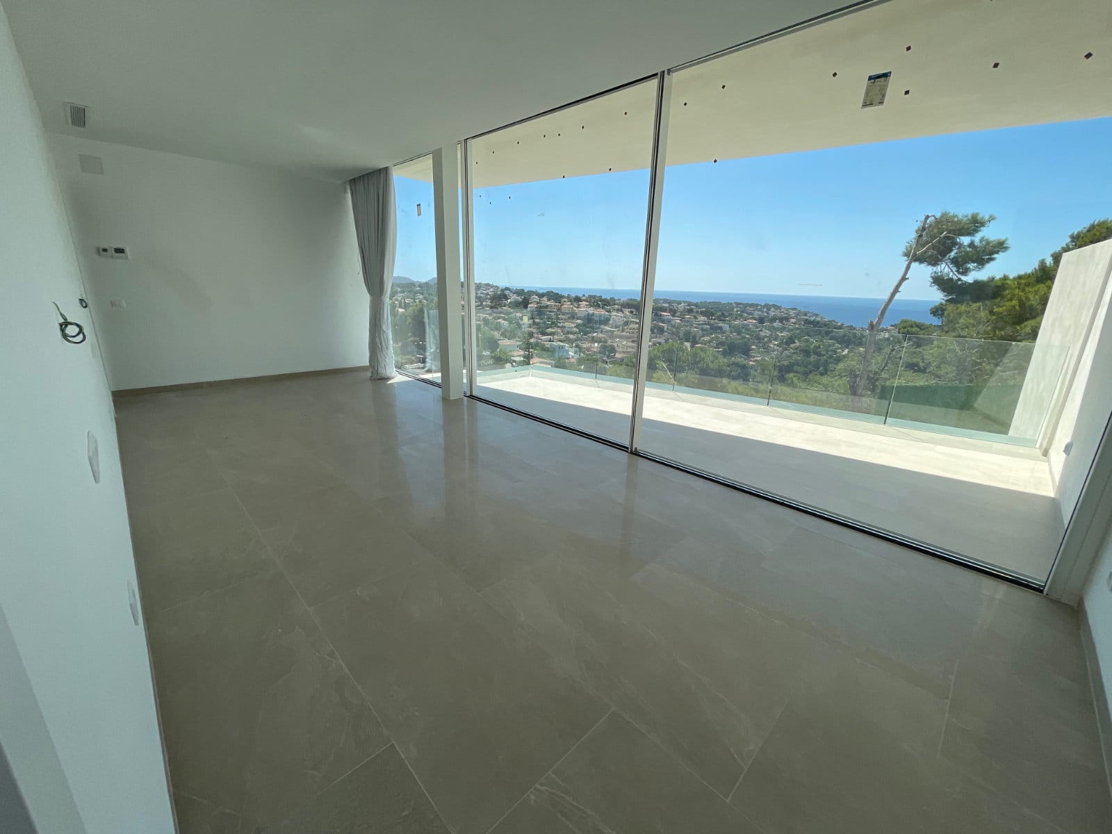 Moderne Villa mit Meerblick zu verkaufen in Benissa