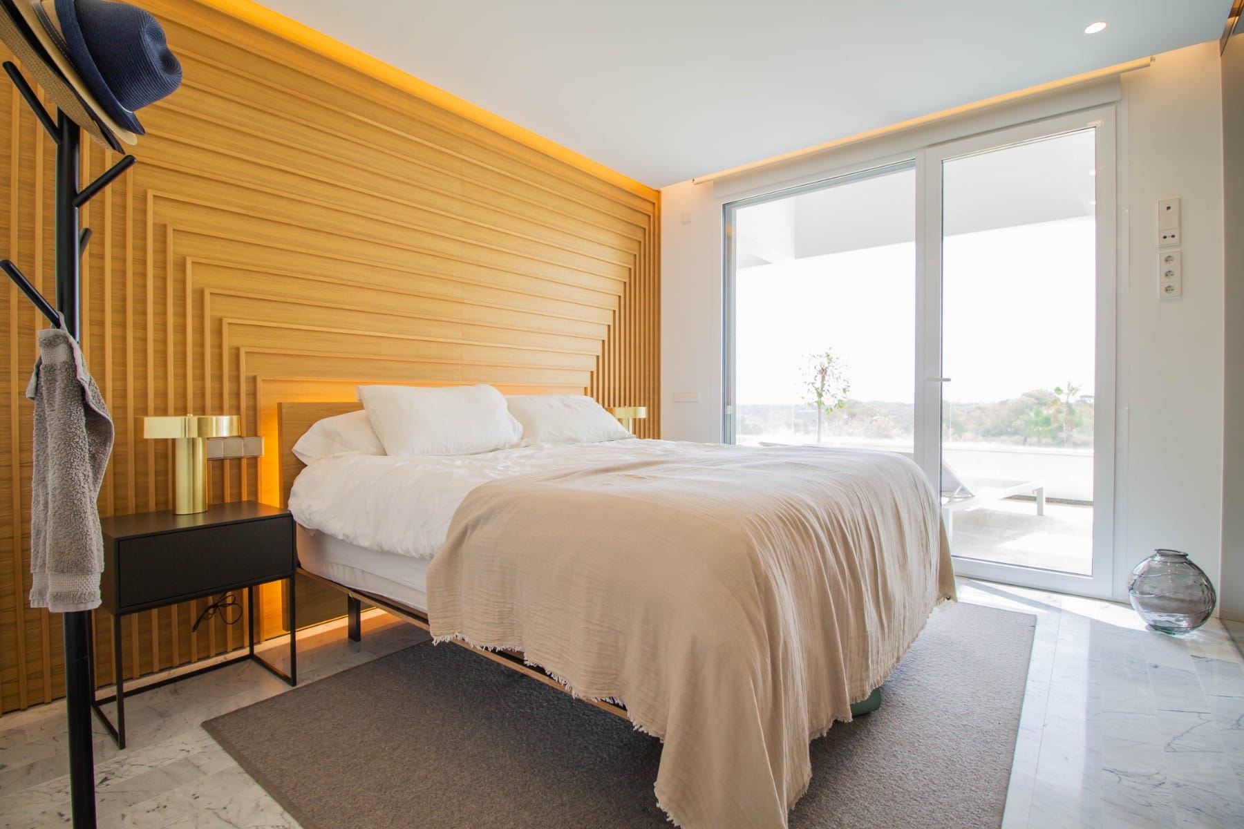 Venta. Apartment en Las Colinas Golf Resort