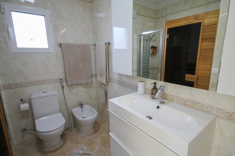 Venta. Villa en San Miguel de Salinas
