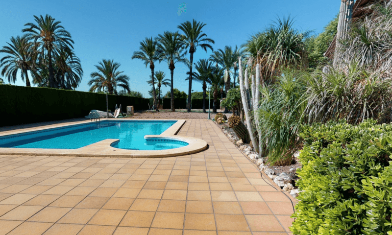 Venta. Villa en Elche