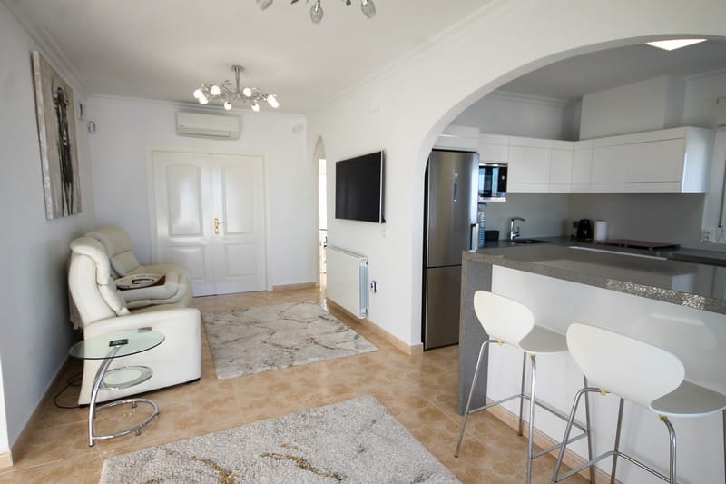 Venta. Villa en San Miguel de Salinas