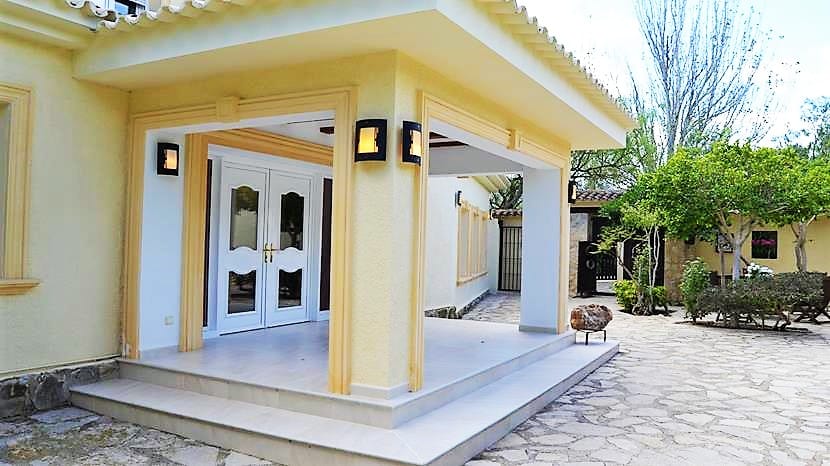 For Sale. Villa in Calpe