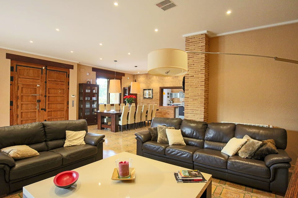 For Sale. Villa in Pedreguer