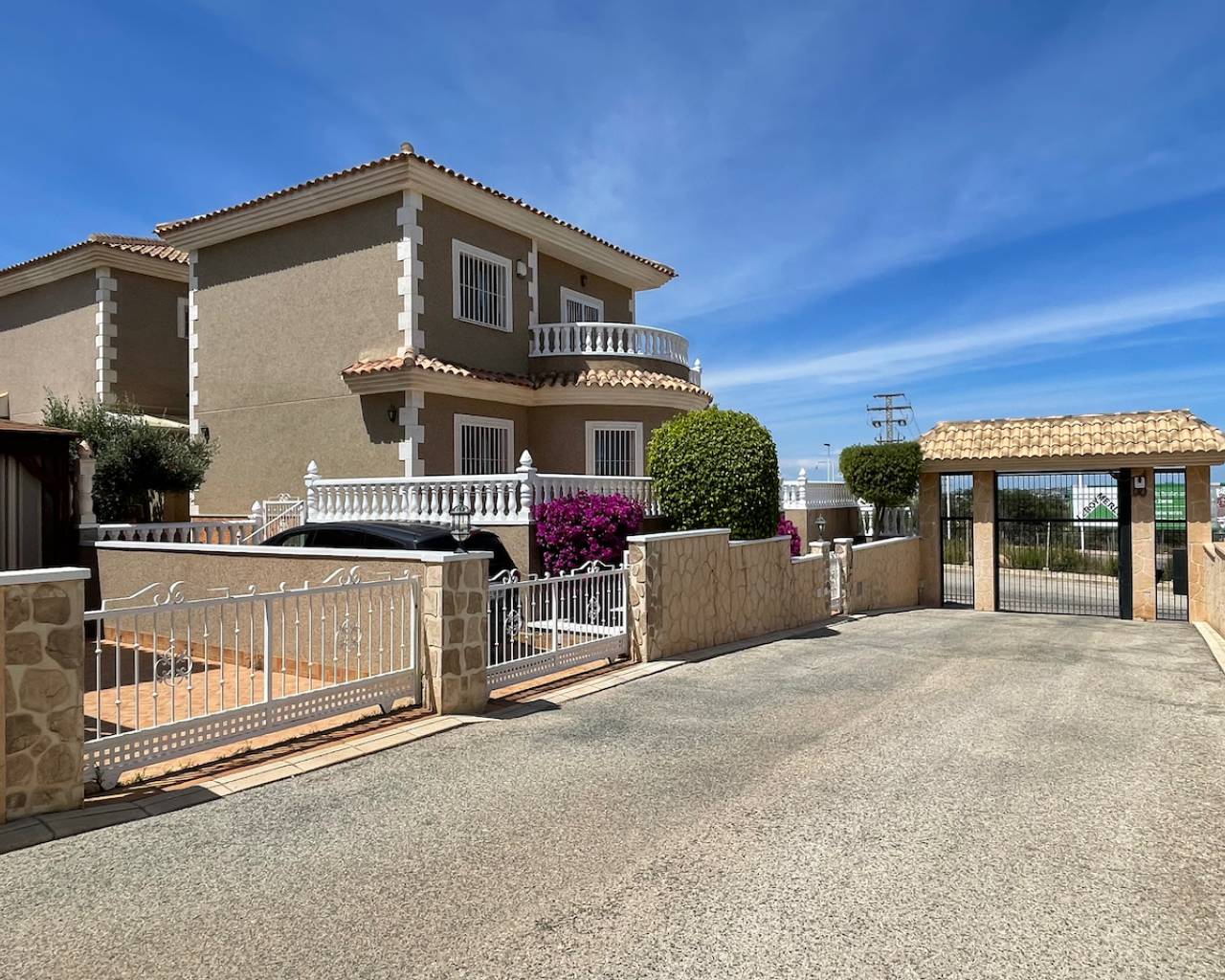 Venta. Villa en Orihuela Costa