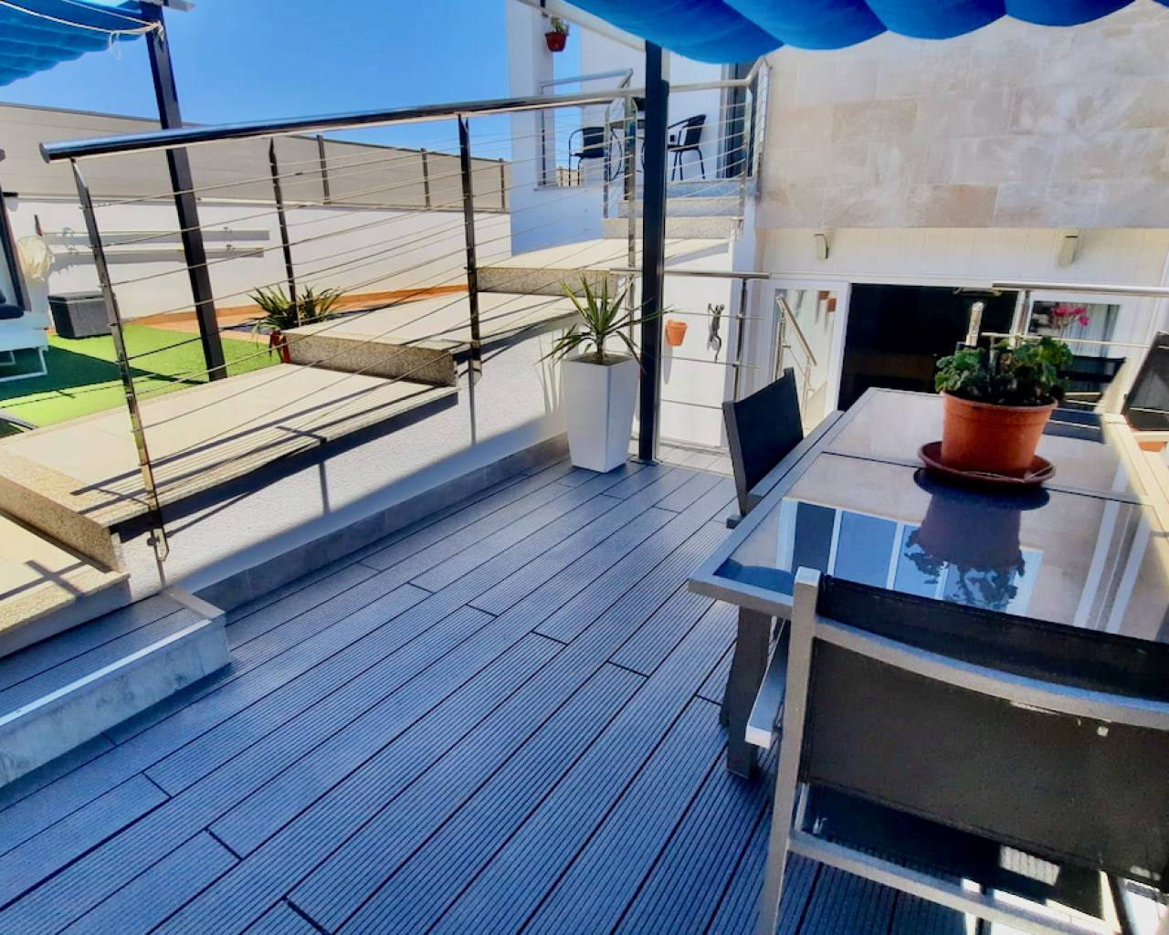 For Sale. Villa in Daya Nueva
