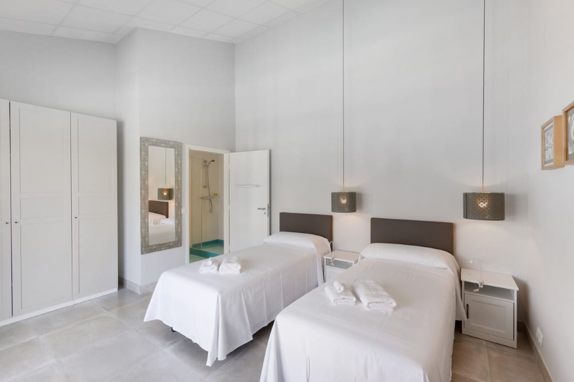 Venta. Commercial Unit en Javea