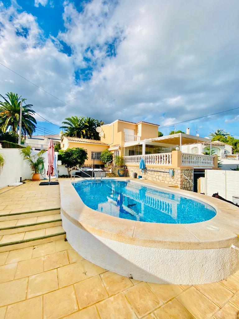 Venta. Villa en Calpe