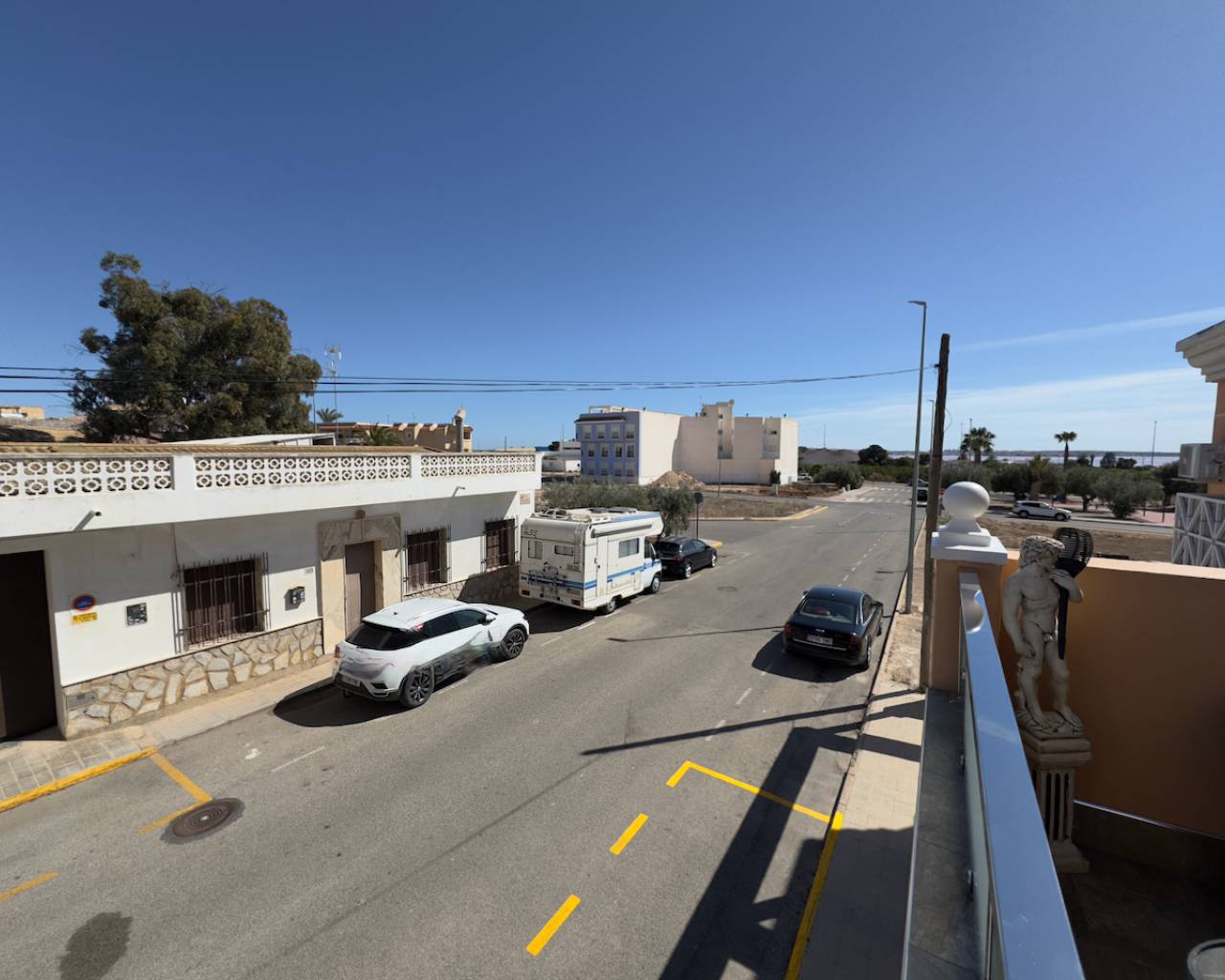 Venta. Villa en Los Montesinos
