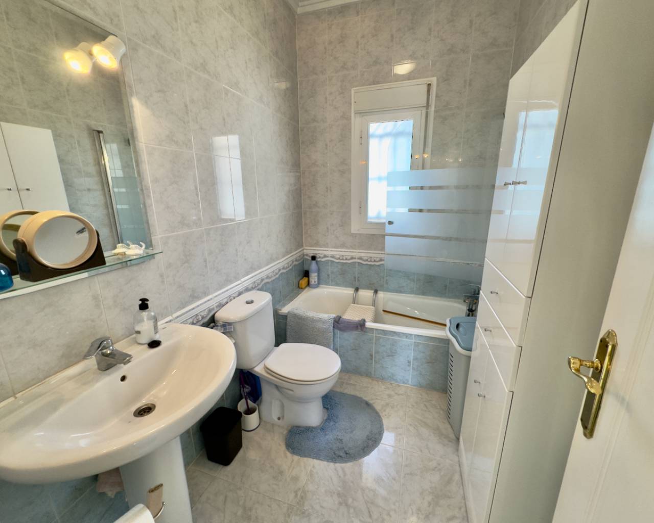 Venta. Villa en Rojales