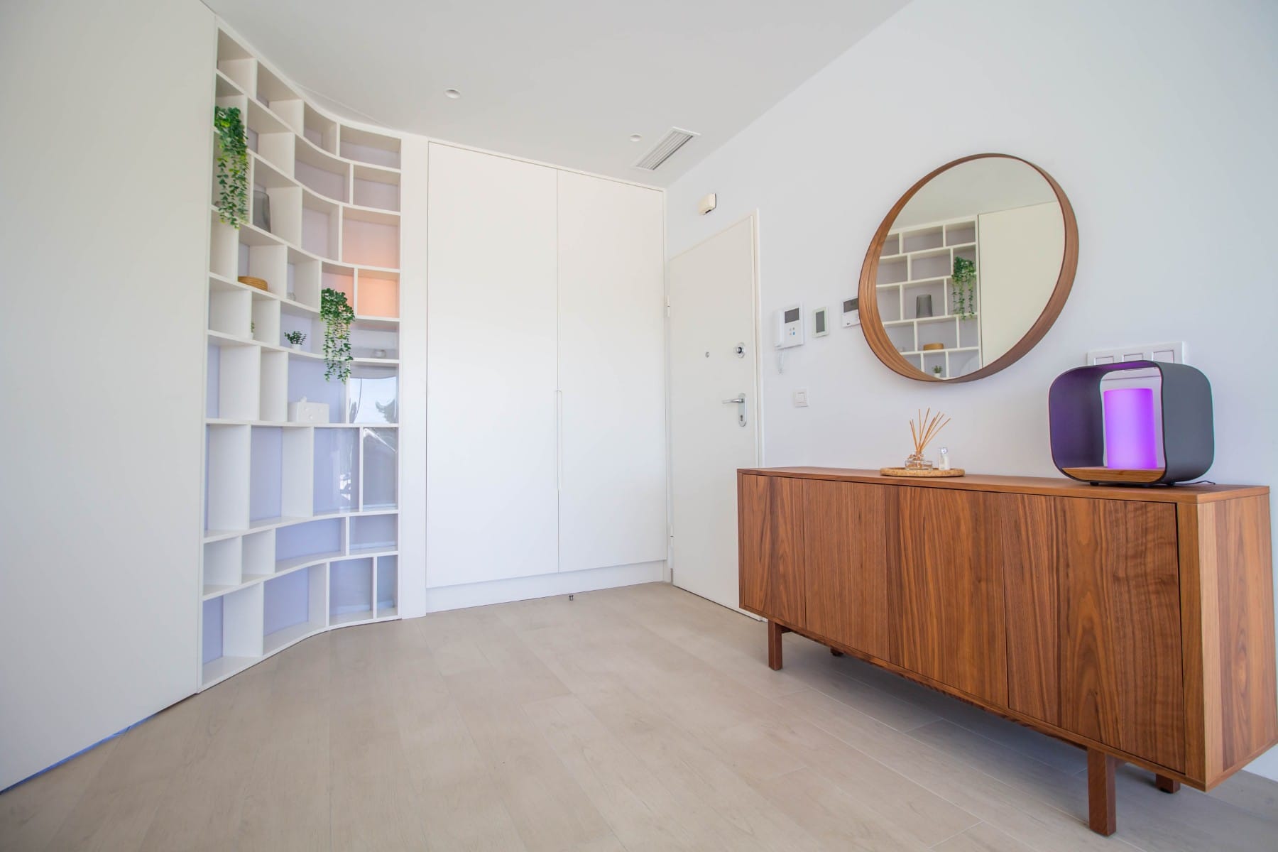 Venta. Apartment en Las Colinas Golf Resort