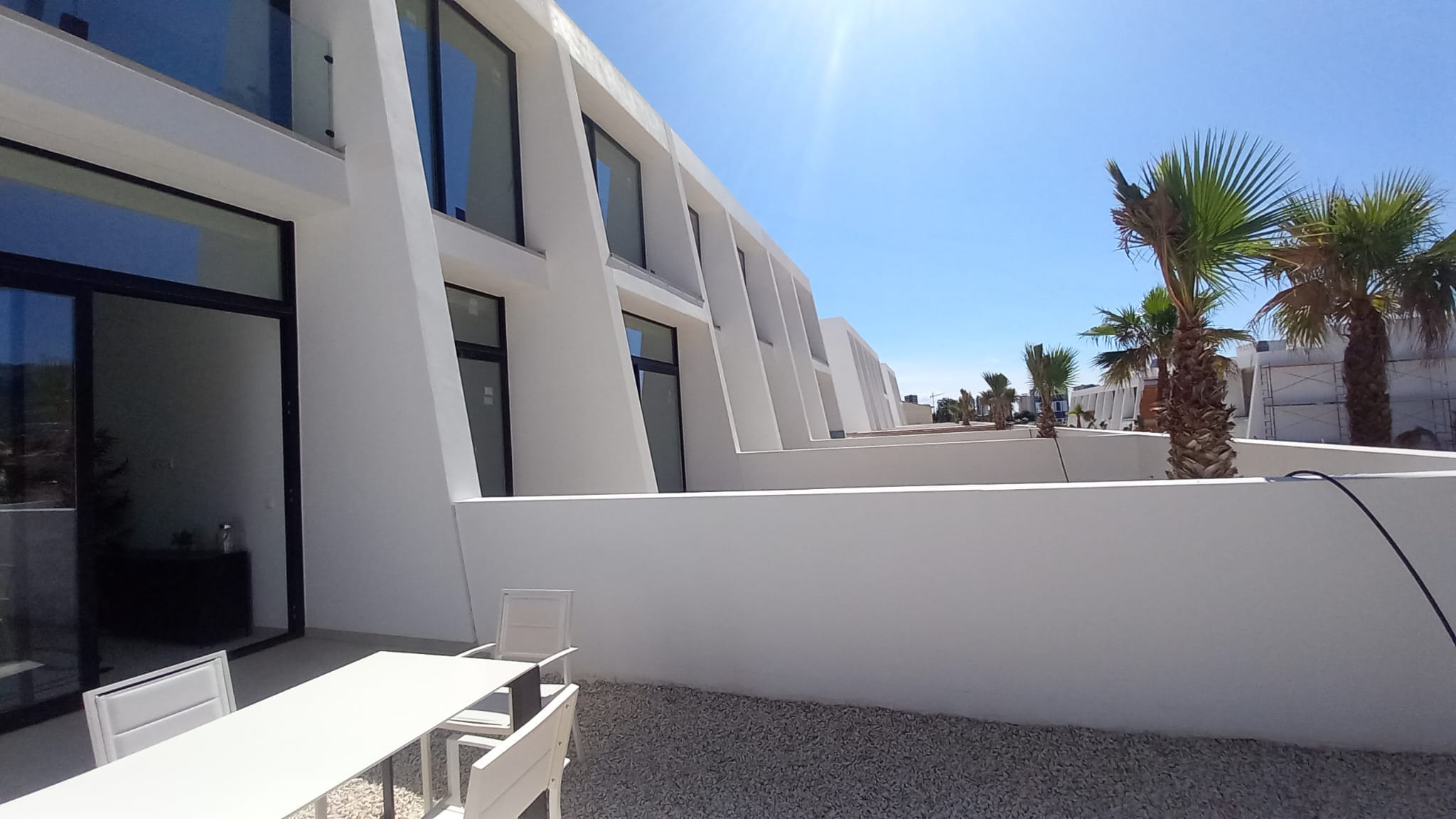 Adosados nuevos y modernos en venta en Calpe