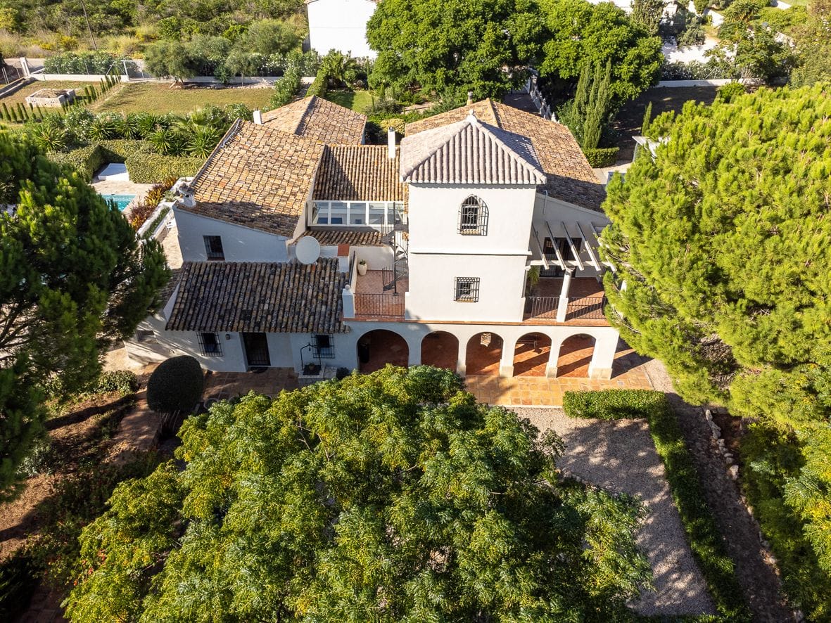 Beautiful manor house just a stone's throw from Dénia.