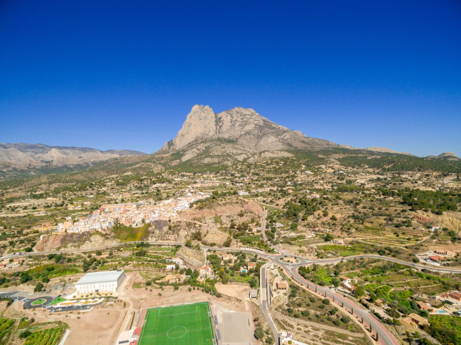 En construcción: 22 modernas villas cerca del golf en Finestrat