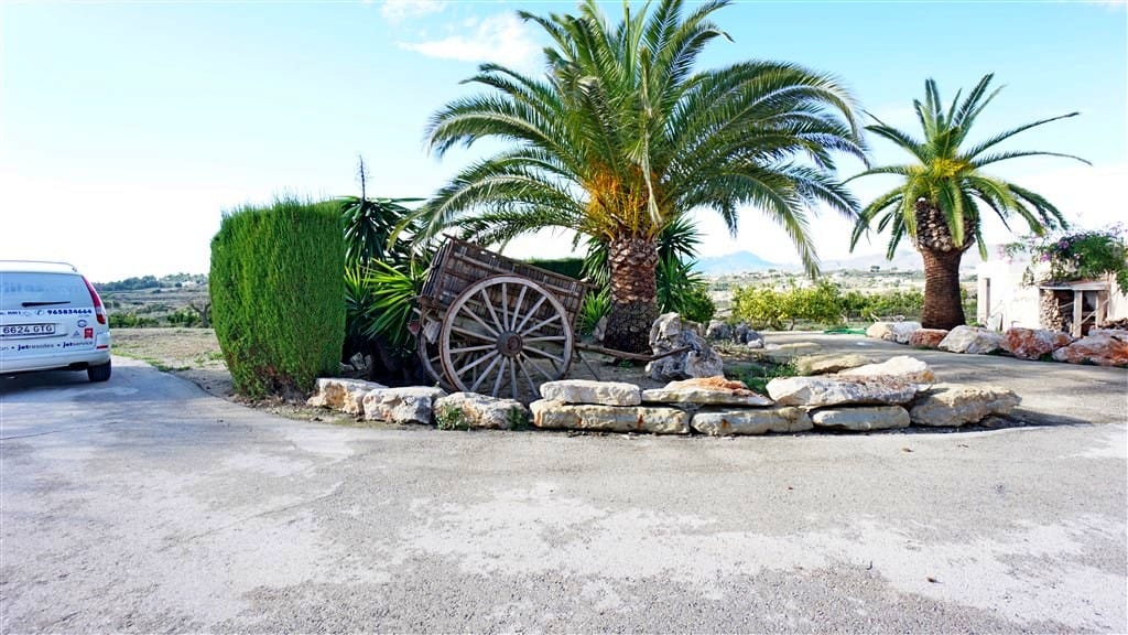 For Sale. Country House in Teulada