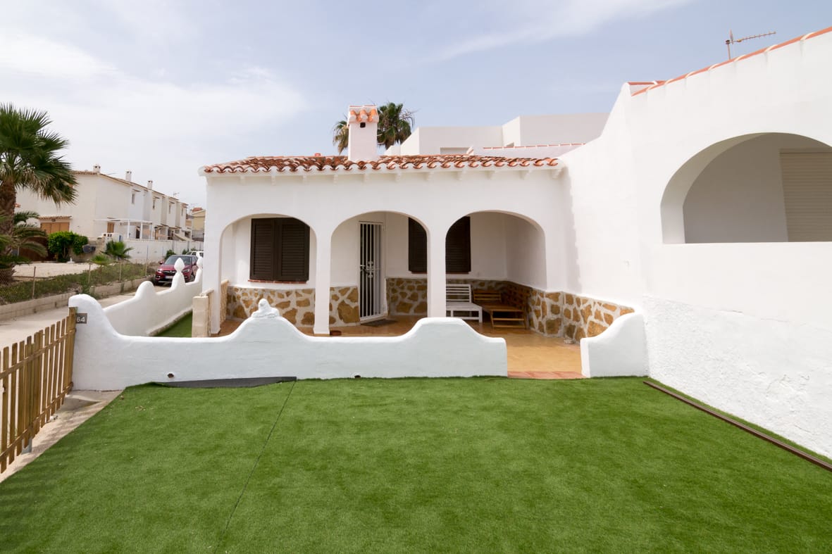 Gemütliche Villa direkt am Strand.