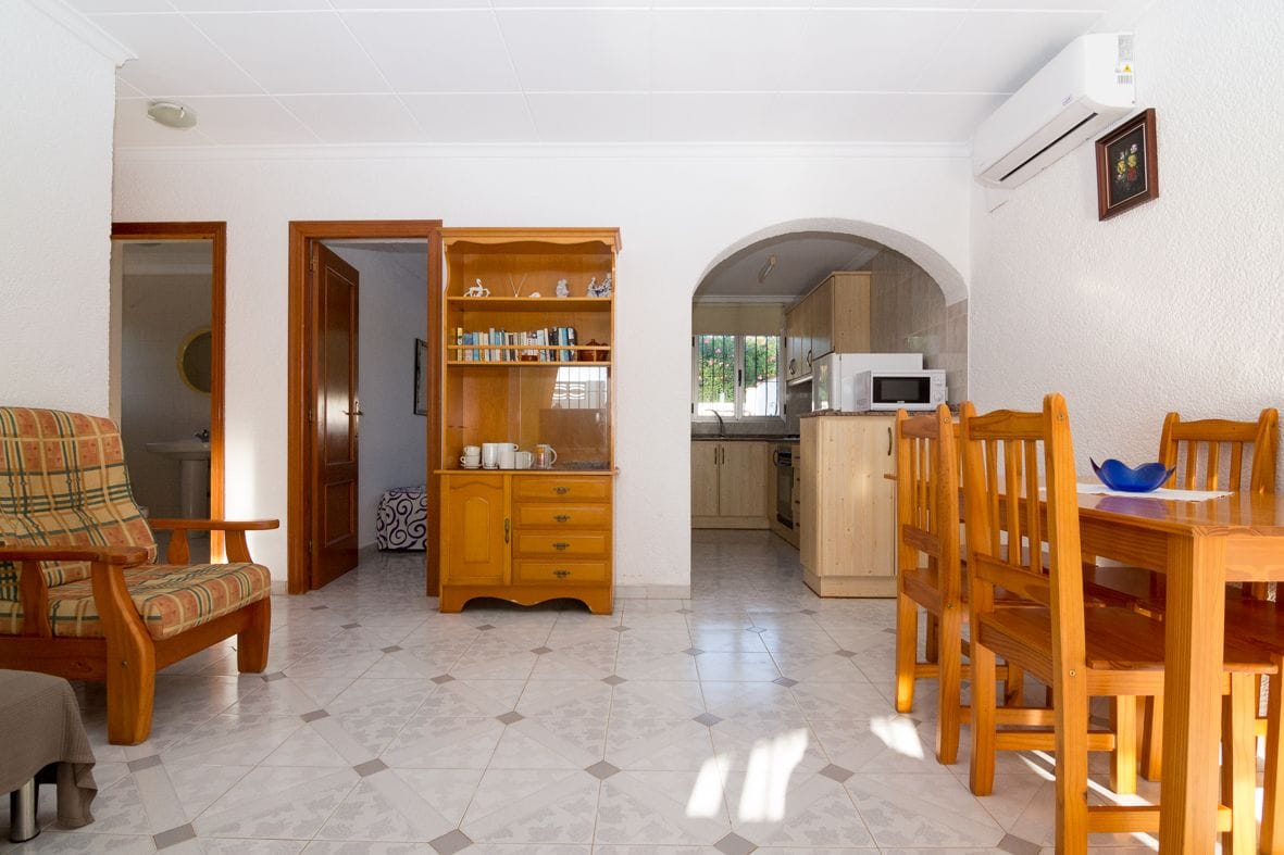 Large villa with guest house close to the beach.