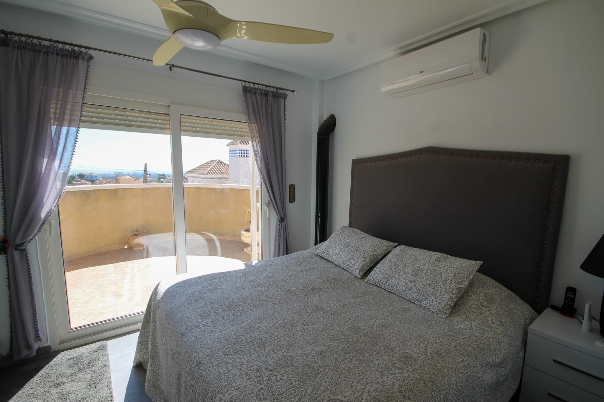 Venta. Villa en San Miguel de Salinas