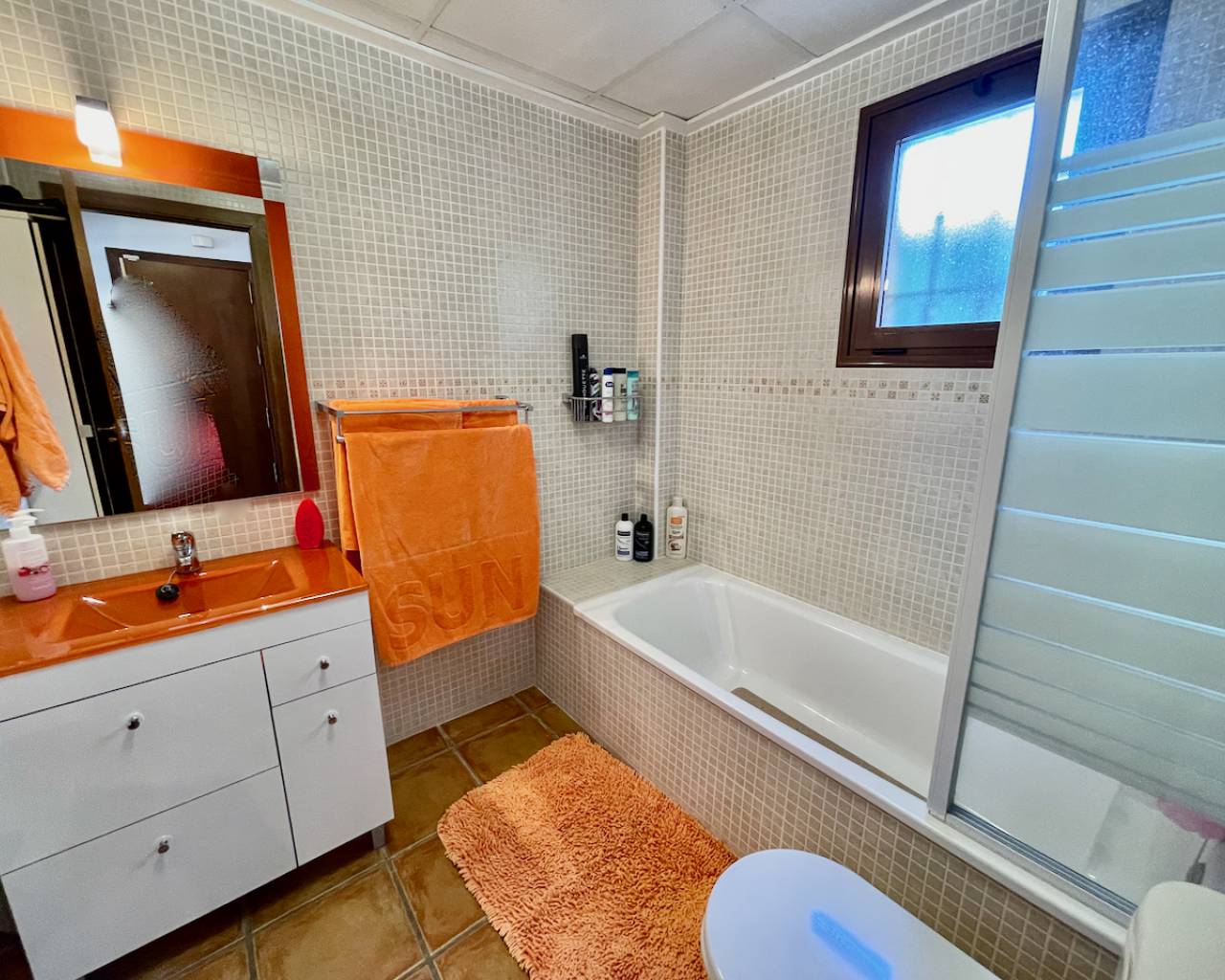 Venta. Villa en Algorfa
