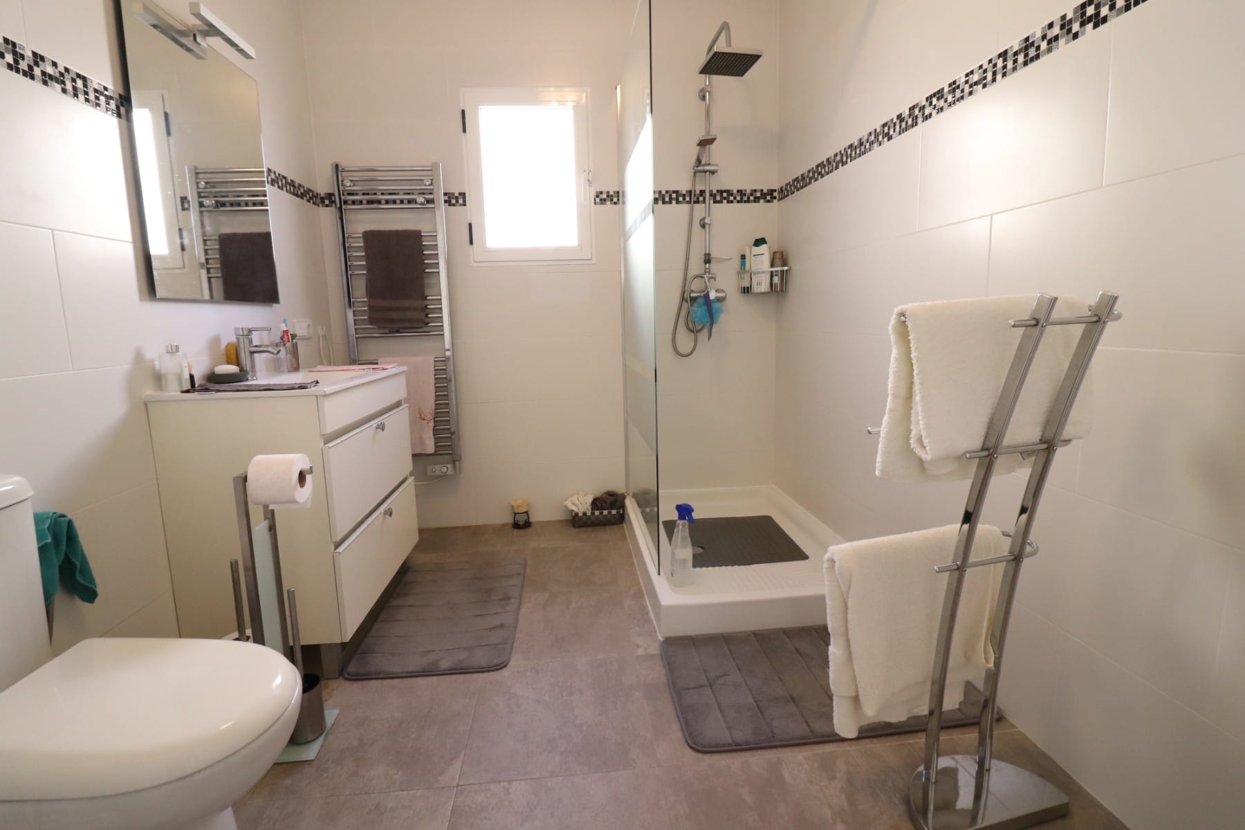 Venta. Villa en Algorfa