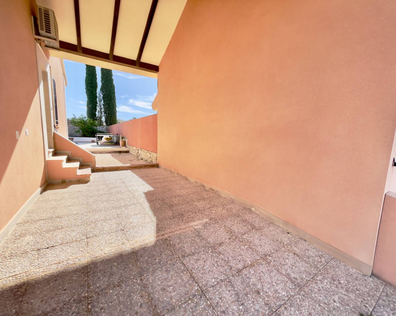 Venta. Villa en Algorfa