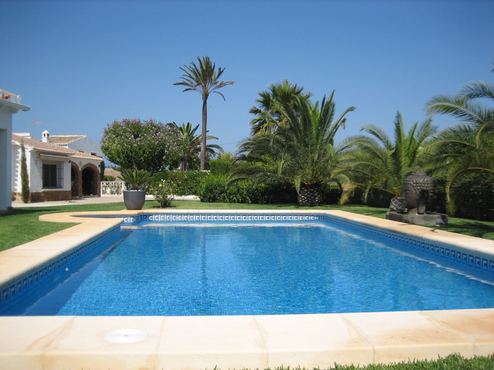 Verkoop. Villa in Javea