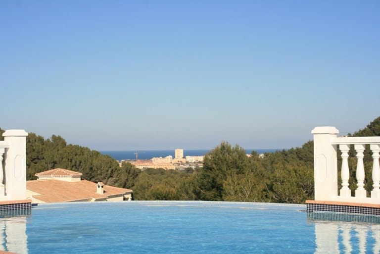Neubau-Villa mit Meerblick zu Verkaufen in Javea