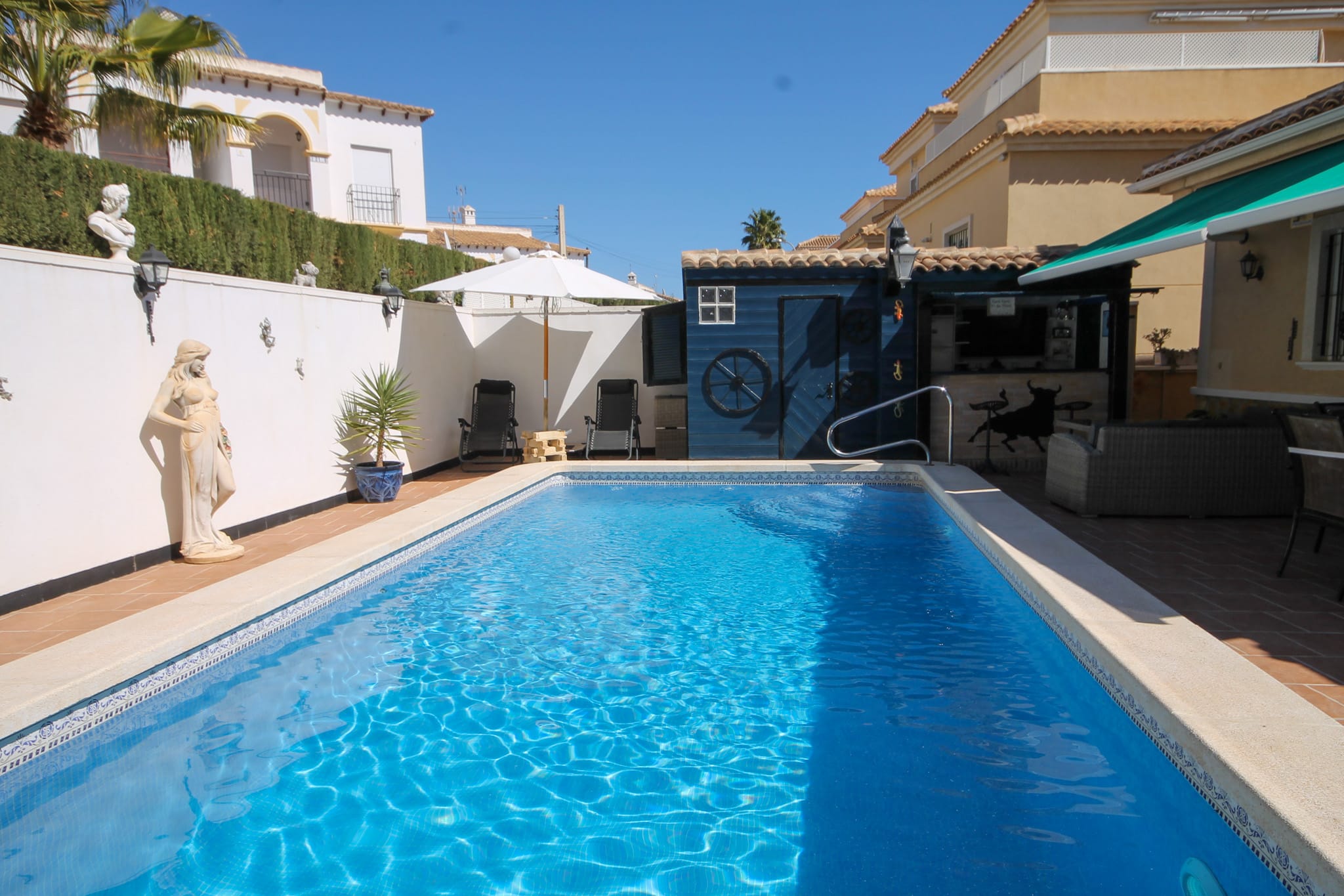 Venta. Villa en San Miguel de Salinas