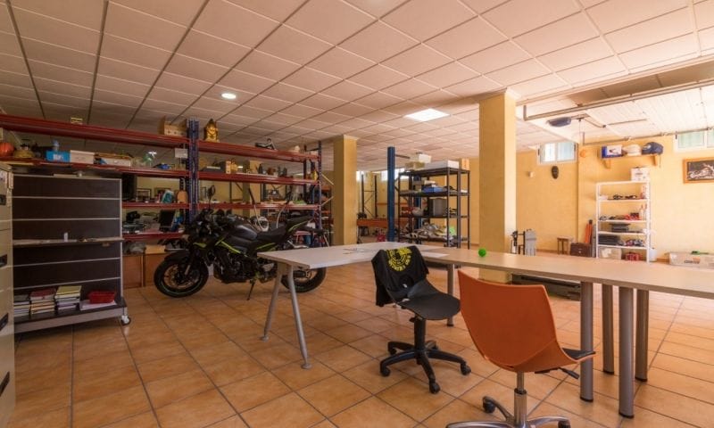 For Sale. Villa in Crevillente