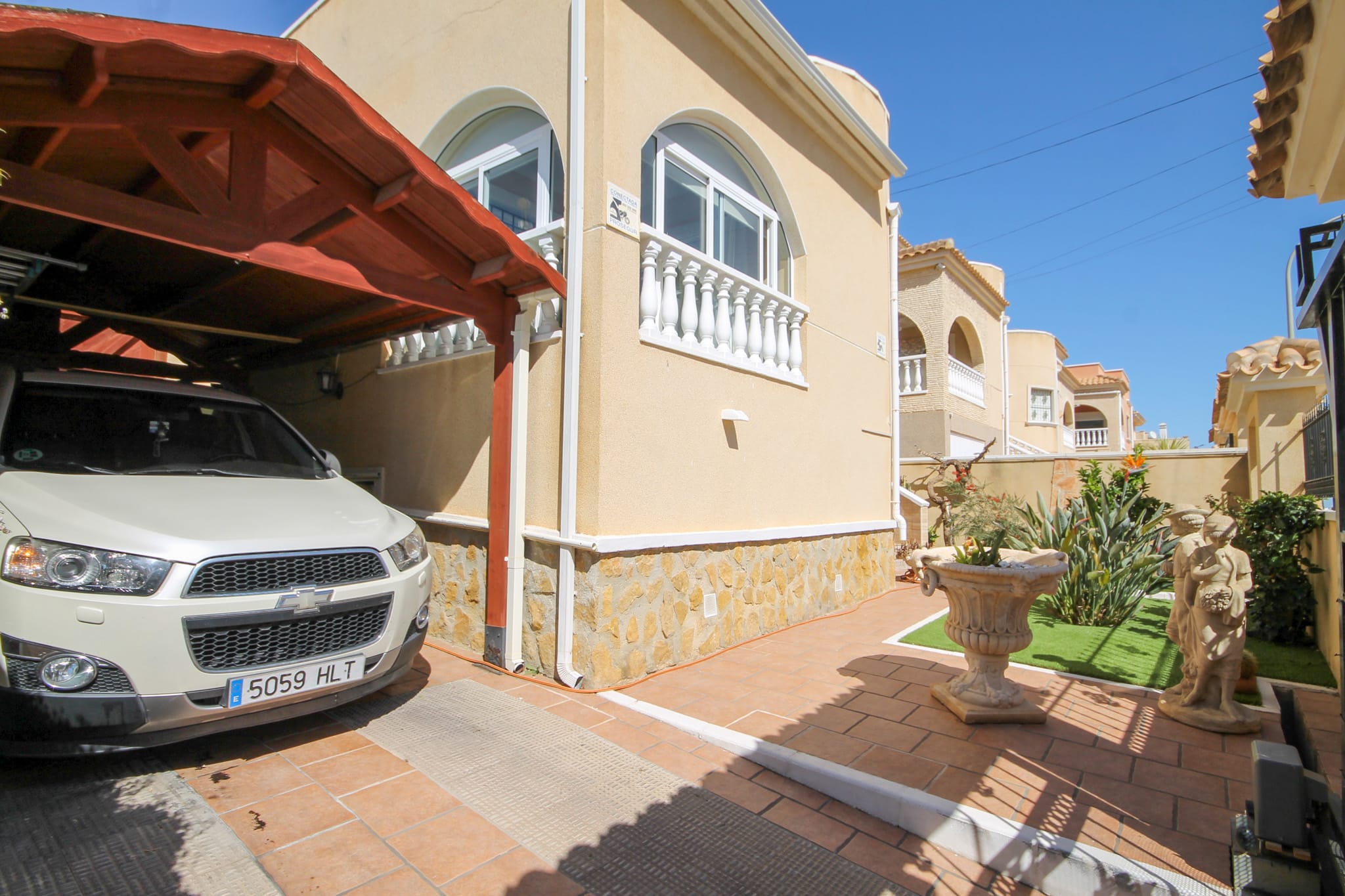 Venta. Villa en San Miguel de Salinas