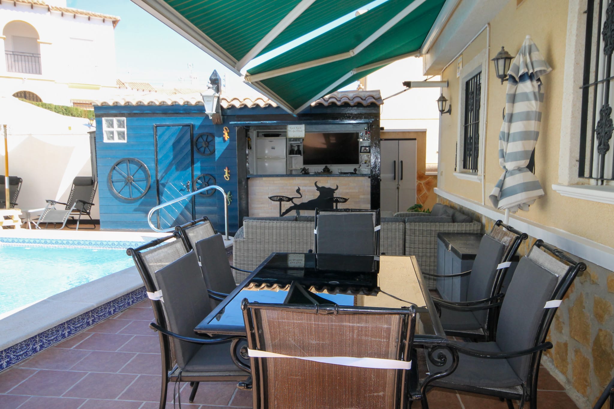 Venta. Villa en San Miguel de Salinas