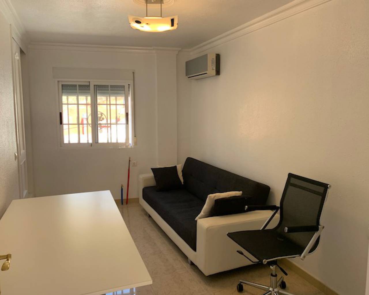 Venta. Villa en Rojales