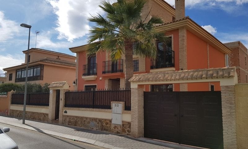Venta. Villa en Torrevieja