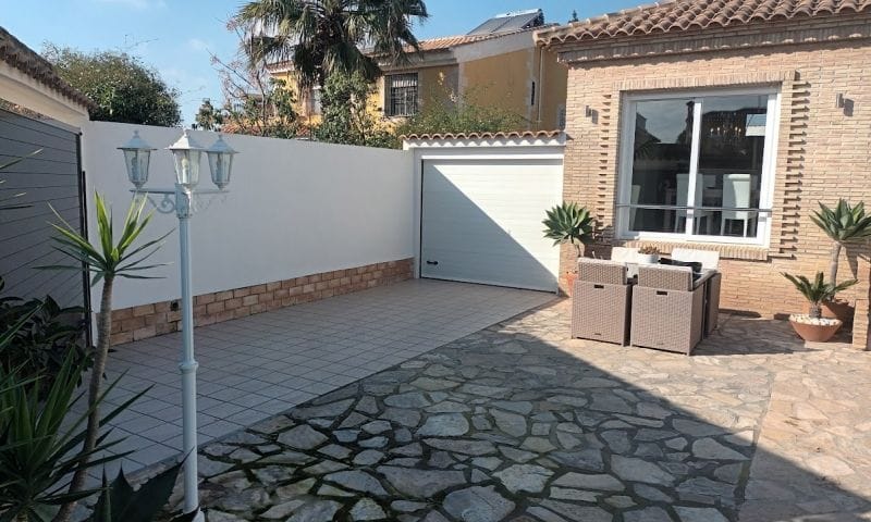 Venta. Villa en Murcia