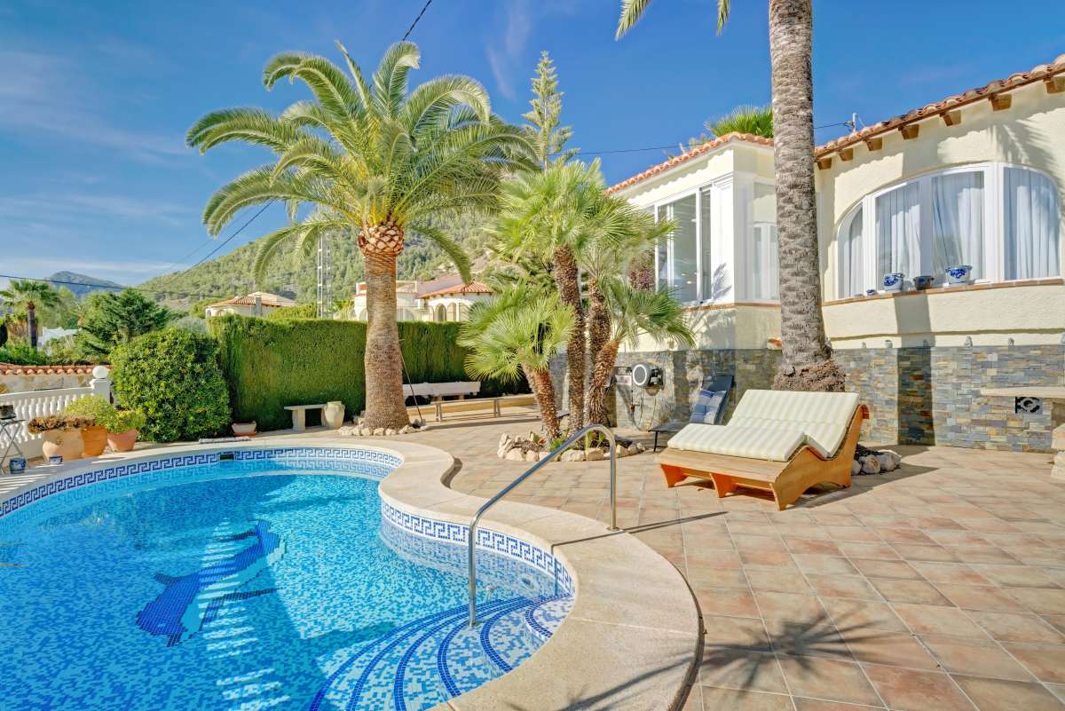 For Sale. Villa in