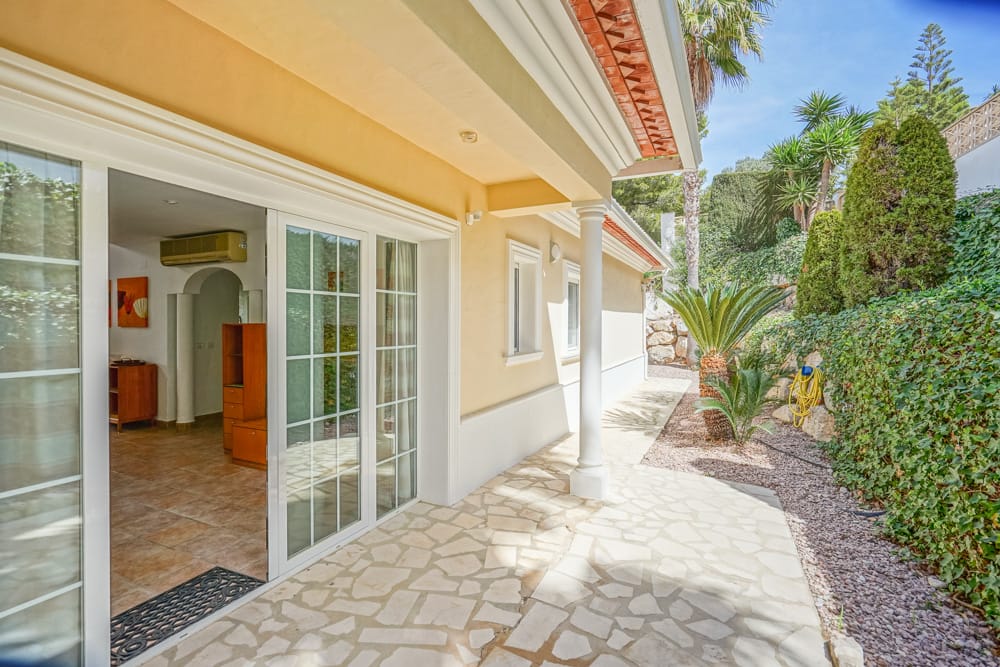 Verkoop. Villa in Javea