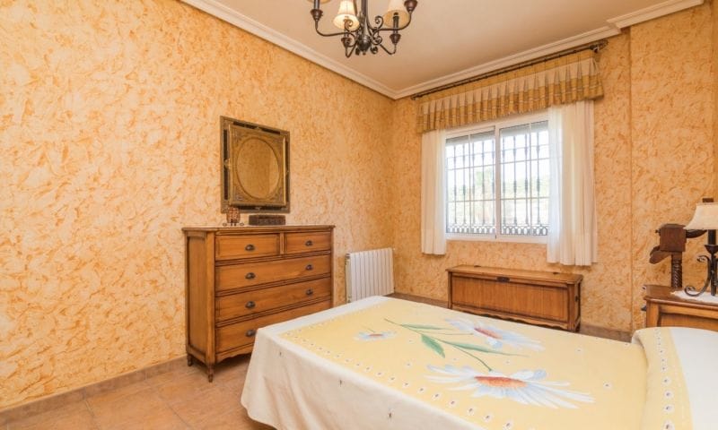 For Sale. Villa in Crevillente