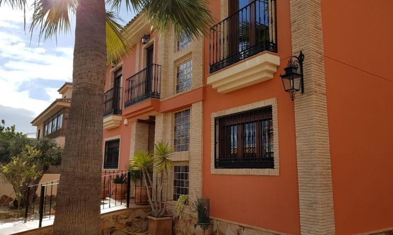 Venta. Villa en Torrevieja