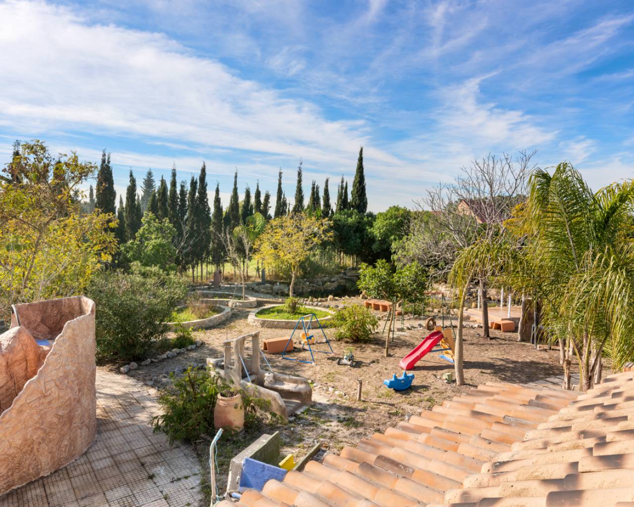 Venta. Villa en Catral